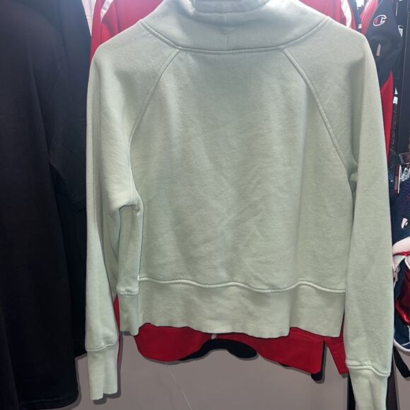 Mint Crop sweater Medium - Picture 3 of 3